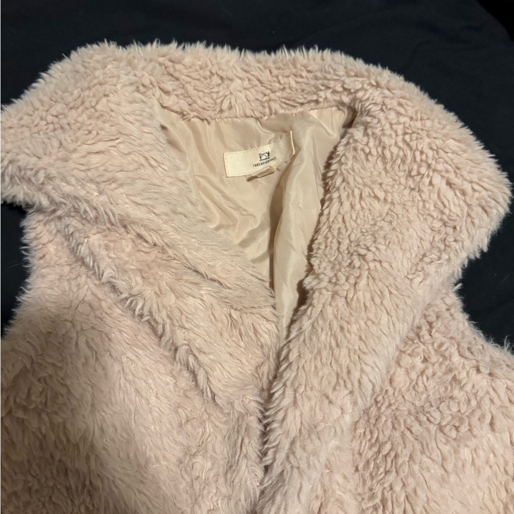 Cozy Faux Fur Vest in Light tan